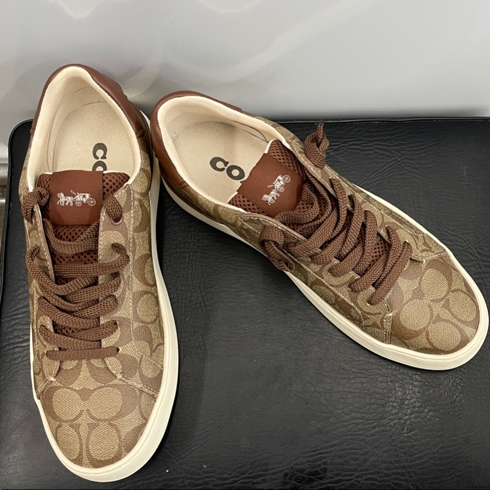 Men’s Tan and Brown Sneakers